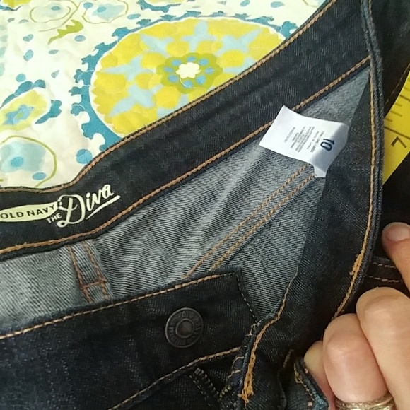 Old Navy Diva skinny jeans - Picture 2 of 4